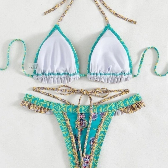 Luxe Bikini Santorini Swimsuit Set Small top Large bottom - Picture 4 of 7